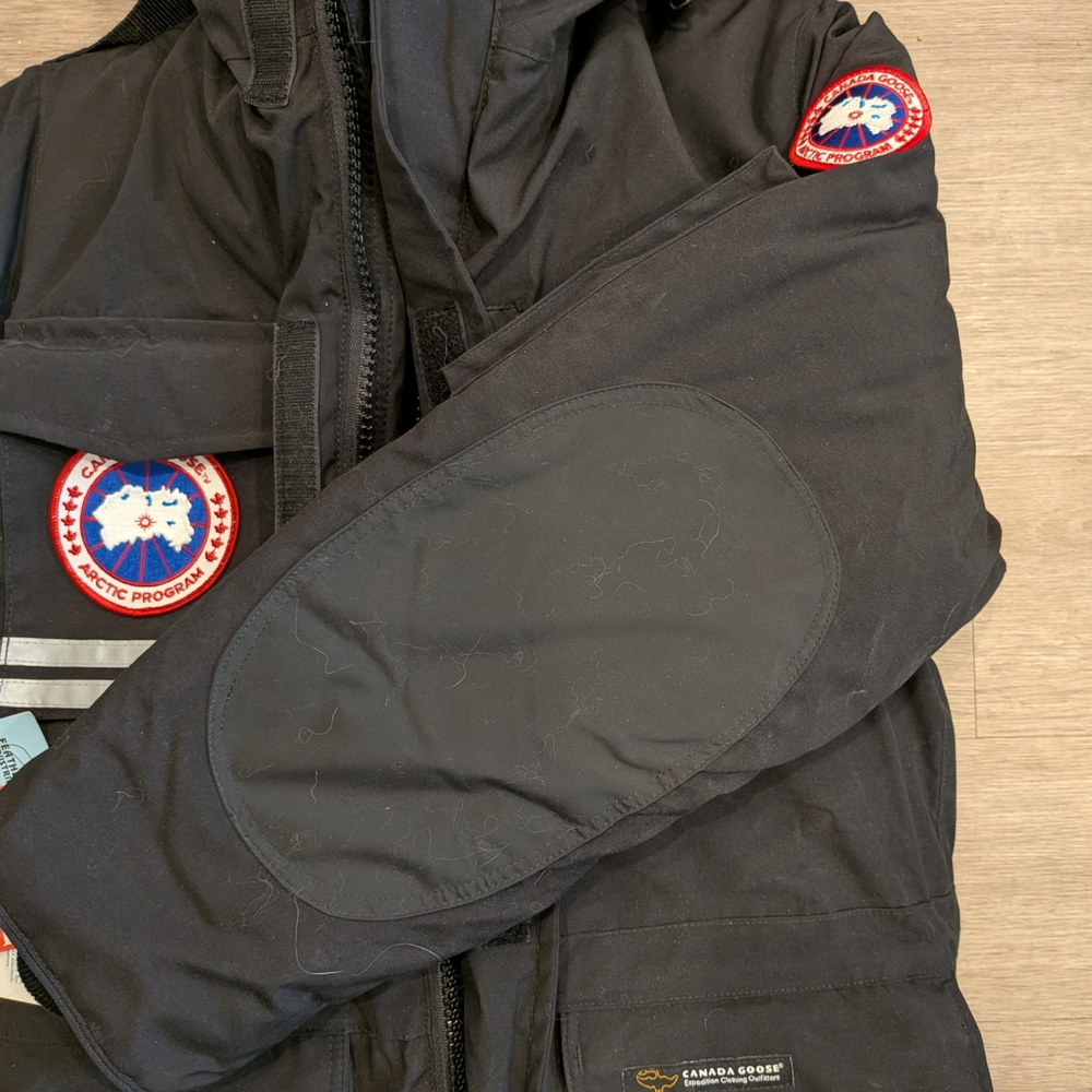 Women's Canada Goose Down Parka XS - Picture 8 of 17